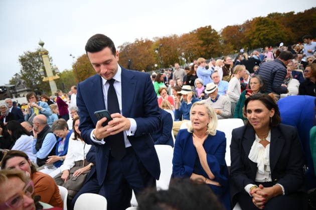 Visit to France of Pope Leo XIV - Politics at Mass At Concorde Place RN s president Jordan Bardella, Far-right party Rassemblement National (RN) candidate in France s 2027 presidential election Marine Le Pen and Laure Lavalette during a mass presided over by Pope Leo XIV at Concorde Place in Paris, France on September 26, 2026. Pope Leo XIV makes a historic apostolic journey of four days to France scheduled for September 25 to 28, 2026. Photo by Eliot Blondet ABACAPRESS.COM Paris France  Copyright: xBlondetxEliot ABACAx