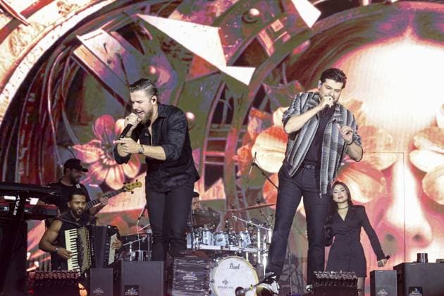 RECORD DATE NOT STATED Ze Neto & Cristiano perform at the Jaguariuna rodeo. jaguariuna (sp), 09 26 2026 rodeo show the duo ze neto & cristiano perform during the jaguariuna rodeo festival, this Saturday morning (26), in jaguariuna, in the interior of Sao Paulo.(Foto: Leco Viana Thenews2 imago images) Ze Neto & Cristiano perform at the Jaguariuna rodeo.  Copyright: xLecoxVianax