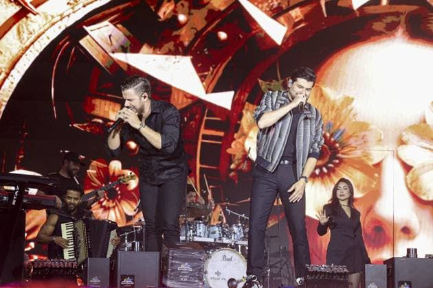 RECORD DATE NOT STATED Ze Neto & Cristiano perform at the Jaguariuna rodeo. jaguariuna (sp), 09 26 2026 rodeo show the duo ze neto & cristiano perform during the jaguariuna rodeo festival, this Saturday morning (26), in jaguariuna, in the interior of Sao Paulo.(Foto: Leco Viana Thenews2 imago images) Ze Neto & Cristiano perform at the Jaguariuna rodeo.  Copyright: xLecoxVianax
