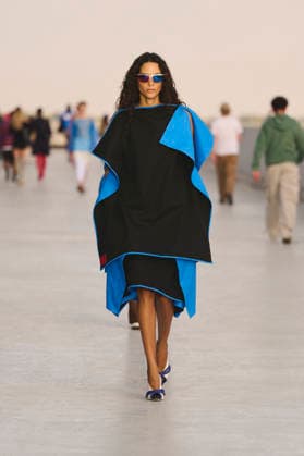 September 26, 2026, Milan, Italy, Italy: Models on the runway at the Moschino fashion show in Milan, September 2026 Milan Italy  - ZUMAg279 20260926_zip_g279_028 Copyright: xAlessandroxGalatolix