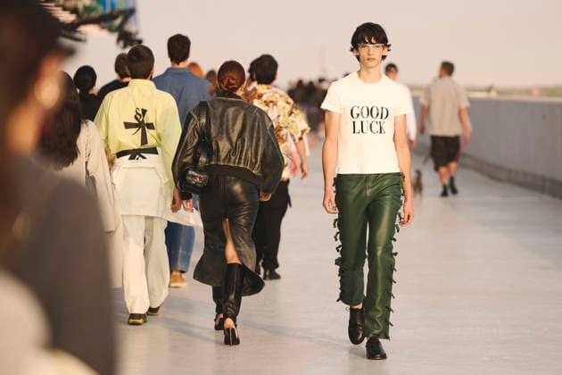 September 26, 2026, Milan, Italy, Italy: Models on the runway at the Moschino fashion show in Milan, September 2026 Milan Italy  - ZUMAg279 20260926_zip_g279_031 Copyright: xAlessandroxGalatolix