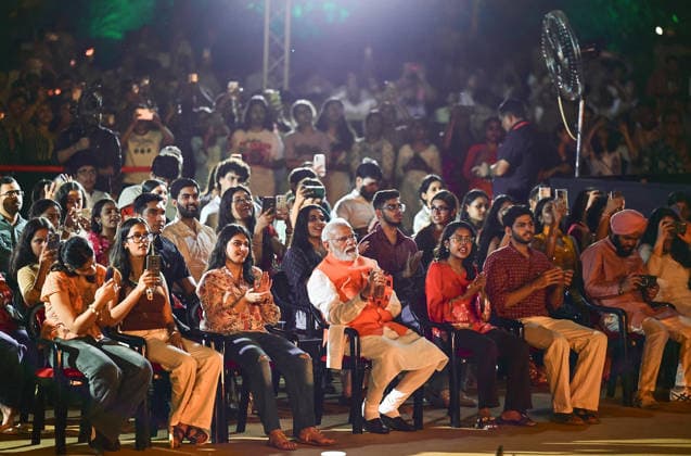 RECORD DATE NOT STATED PM Modi attends Bhajan Clubbing on Pandit Deendayal Upadhyaya s birth anniversary New Delhi, Sep 26 (ANI): Prime Minister Narendra Modi attends Bhajan Clubbing on the occasion of Bharatiya Jana Sangh leader Pandit Deendayal Upadhyaya s birth anniversary, at Deen Dayal Upadhyaya Park in New Delhi on Friday. (Narendra Modi Photo Gallery ANI Photo) NEW DELHI Delhi India Copyright: xANIx ANI_20260926029