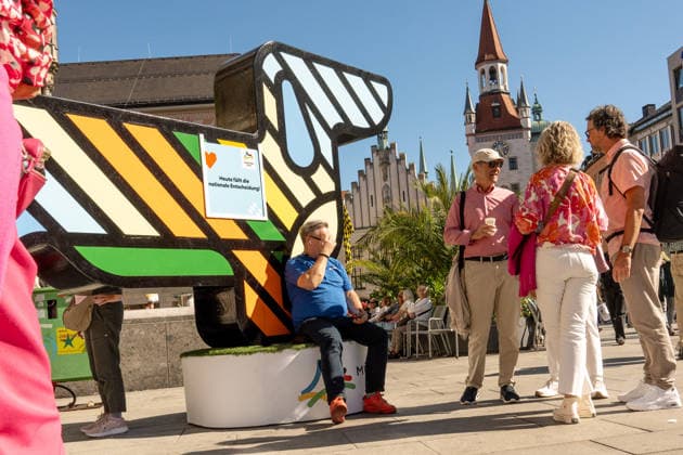 Munich’s Olympic bid is successful; Munich becomes Germany’s Olympic candidate; Olympic mascot Waldi the dachshund on Marienplatz, Munich, September 26, 2026; Germany, Munic