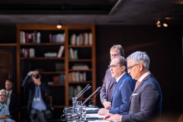 Jim O’Callaghan, Minister for the Interior of the Republic of Ireland and President of the EU Council, Alexander Dobrindt, German Federal Minister of the Interior, Magnus Brunner, EU Commissioner for Home Affairs and Migration (from left) during the opening remarks at the 2nd Munich Migration Meeting—a gathering of European ministers on implementing the migration