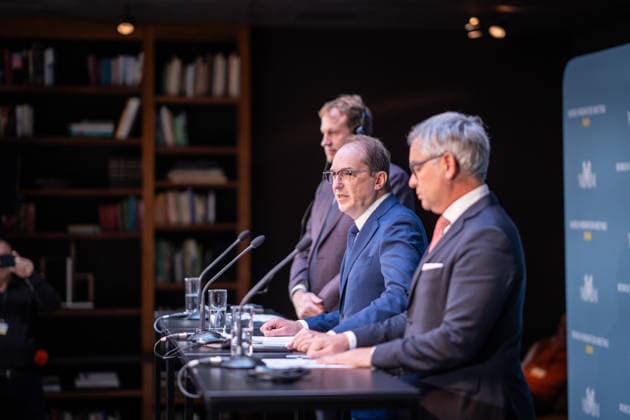 Jim O’Callaghan, Minister for the Interior of the Republic of Ireland and President of the EU Council, Alexander Dobrindt, German Federal Minister of the Interior, Magnus Brunner, EU Commissioner for Home Affairs and Migration (from left) during the opening remarks at the 2nd Munich Migration Meeting—a gathering of European ministers on implementing the migration