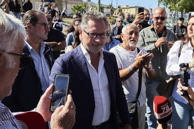 Protest over high gas prices and auto liability insurance in Italy NAPLES, ITALY - SEPTEMBER 26: Italy s member of the Chamber of Deputies, Francesco Emilio Borrelli attends a protest calling for more fairness in the auto liability insurance sector and concrete measures to address high gas prices in Naples, Italy, on September 26, 2026. In recent days, the national average price at the pump had reached 2.155 euros per litre for gasoline and 2.335 euros for diesel. On the highway network, prices had risen to 2.245 and 2.414 euros per litre, respectively, according to data from the Mimit Fuel Price Observatory. Eliano Imperato Anadolu Naples Italy. Editorial use only. Please get in touch for any other usage.  Copyright: x2026xAnadoluxElianoxImperatox