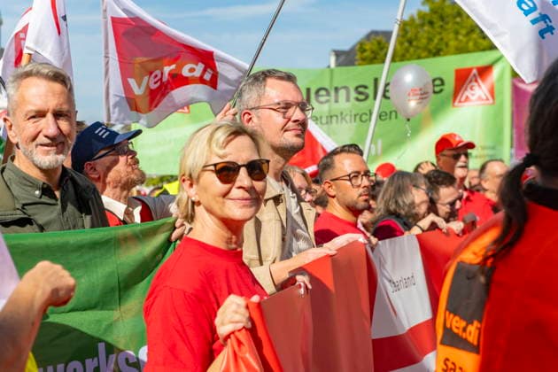 Thousands of demonstrators joined the German Trade Union Federation’s march in Saarbrücken and other cities on Saturday, September 26, 2026. The federal government’s reform agenda is not without controversy among the public. Most recently, the CDU’s historically poor results in the state elections were also bub