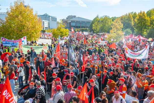 Thousands of demonstrators joined the German Trade Union Federation’s march in Saarbrücken and other cities on Saturday, September 26, 2026. The federal government’s reform agenda is not without controversy among the public. Most recently, the CDU’s historically poor results in the state elections were also bub