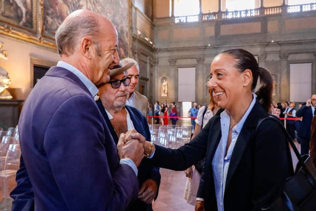 September 26, 2026, Florence, Rome, Italy: Mayor Sara Funaro with artist Julian Schnabel during the inauguration of the 34th edition of the BIAF, International Antiques Biennial, and the presentation of the Golden Lion award. Florence, September 26, 2026 Florence Italy  - ZUMAa289 20260926_zia_a289_118 Copyright: xDexMartinoxTommasox xAgfx