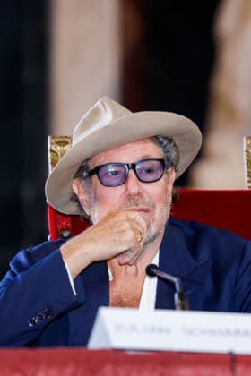 September 26, 2026, Florence, Rome, Italy: Julian Schnabel during the inauguration of the 34th edition of the BIAF, International Antiques Biennial, and the presentation of the Golden Lion award. Florence, September 26, 2026 Florence Italy  - ZUMAa289 20260926_zia_a289_125 Copyright: xDexMartinoxTommasox xAgfx