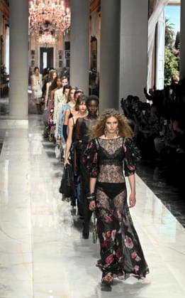 IPA88999325 - Milan, September 26, 2026 Dolce & Gabbana Women s Fashion Show  Copyright: xMaurizioxMaulex xMaurizioxMaulex IPA88999325