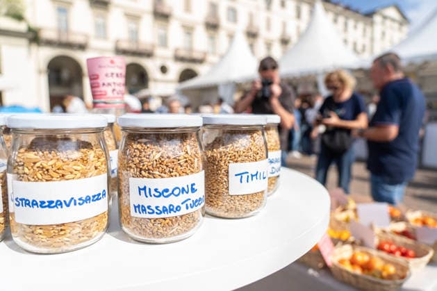 September 26, 2026, Turin, To, Italy: The Terra Madre event, the tasting event organized by Slow Food in the heart of the city. Turin, September 26, 2026 Turin Italy  - ZUMAa289 20260926_zia_a289_190 Copyright: xSelenexDanielex xAgfx