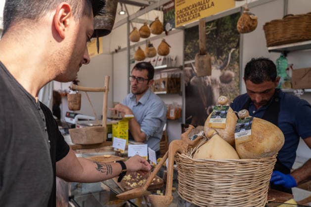 September 26, 2026, Turin, To, Italy: The Terra Madre event, the tasting event organized by Slow Food in the heart of the city. Turin, September 26, 2026 Turin Italy  - ZUMAa289 20260926_zia_a289_194 Copyright: xSelenexDanielex xAgfx