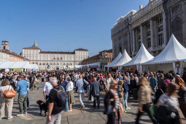September 26, 2026, Turin, To, Italy: The Terra Madre event, the tasting event organized by Slow Food in the heart of the city. Turin, September 26, 2026 Turin Italy  - ZUMAa289 20260926_zia_a289_202 Copyright: xSelenexDanielex xAgfx