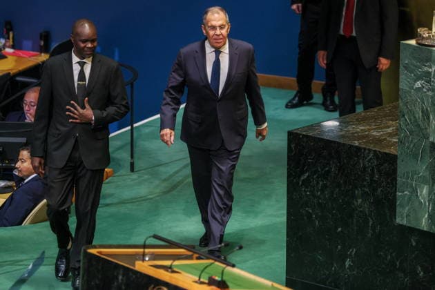 USA, NEW YORK New York City - SEPTEMBER 26, 2026: Russia s Foreign Minister Sergei Lavrov (C) is seen before his speech at a General Debate of the 81st Session of the UN General Assembly, during the 2026 High-Level Week New York City USA  - ZUMAt113 20260926_zaa_t113_251 Copyright: xAlexanderxShcherbakx