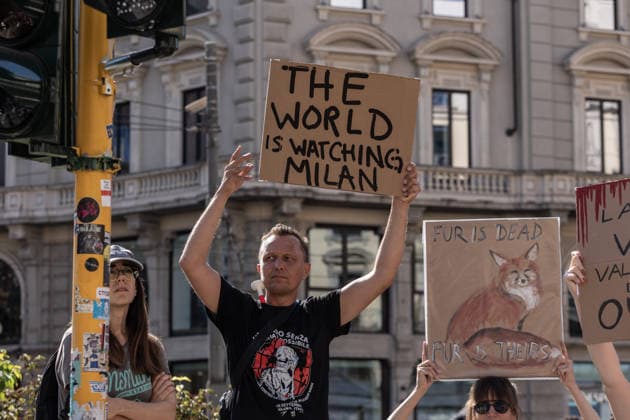 Protesters march against fur during Milan Fashion Week MILAN, ITALY - SEPTEMBER 26: Hundreds of people participate in an anti-fur march carrying protest banners and signs during Milan Fashion Week in Milan, Italy, on September 26, 2026. The initiative is part of a global campaign that has seen more than 240 demonstrations across 14 countries since its launch in January 2026. Andrea Carrubba Anadolu Milan Italy. Editorial use only. Please get in touch for any other usage.  Copyright: x2026xAnadoluxAndreaxCarrubbax