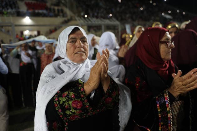 Mass Wedding Brings Together 44 Couples in Dura Brides and grooms take part in a mass wedding ceremony for 44 couples in Dura, near the West Bank city of Hebron, on September 26, 2026. Thousands of family members, residents and friends attended the celebration to mark the weddings. Photo by Mamoun Wazwaz apaimages Hebron West Bank Palestinian Territory 260926_Hebron_MW_1_00(21) Copyright: xapaimagesxMamounxWazwazx xapaimagesx