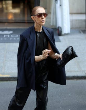 CÃ line Dion leaves her apartment in Paris for her show at the Plenitude Arena CÃ line Dion leaves her apartment in Paris for her show at the Plenitude Arena in Paris, France on september 26, 2026  Copyright: xDidierxFereyx