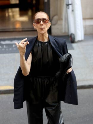 CÃ line Dion leaves her apartment in Paris for her show at the Plenitude Arena CÃ line Dion leaves her apartment in Paris for her show at the Plenitude Arena in Paris, France on september 26, 2026  Copyright: xDidierxFereyx