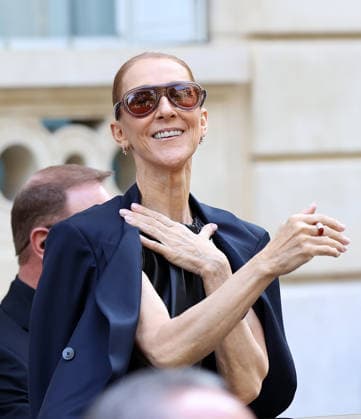 CÃ line Dion leaves her apartment in Paris for her show at the Plenitude Arena CÃ line Dion leaves her apartment in Paris for her show at the Plenitude Arena in Paris, France on september 26, 2026  Copyright: xDidierxFereyx