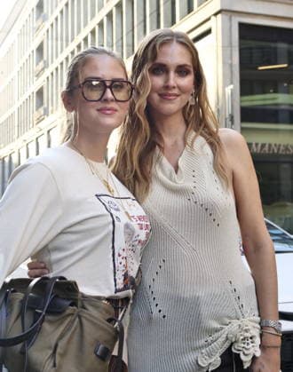 IPA89008627 - Milan, Milan Women’s Fashion Week: Spring Summer 2026 2027 — Women’s Fashion, Spring Summer 2026–2027 — Marco Rambaldi’s fashion show — Pictured: Chiara and Valentina Ferragni  Copyright: xLucaxPontix xLucaPonti IpaAgencyx IPA89008627