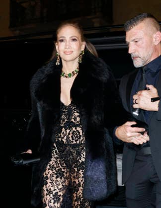 MFW Spring Summer 2027 Dolce & Gabbana dinner arrival MP MILAN, ITALY - SEPTEMBER 26: Jennifer Lopez arrives to Dolce and Gabbana after party during the Milan Fashion Week - Womenswear Spring Summer 2027 on September 24, 2026 in Milan, Italy. Photo by Marco Piovanotto Abacapress.com Milan Italy  Copyright: xPiovanottoxMarco ABACAx