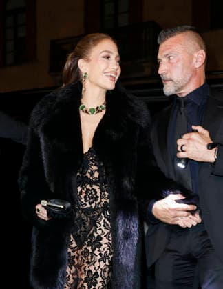 MFW Spring Summer 2027 Dolce & Gabbana dinner arrival MP MILAN, ITALY - SEPTEMBER 26: Jennifer Lopez arrives to Dolce and Gabbana after party during the Milan Fashion Week - Womenswear Spring Summer 2027 on September 24, 2026 in Milan, Italy. Photo by Marco Piovanotto Abacapress.com Milan Italy  Copyright: xPiovanottoxMarco ABACAx
