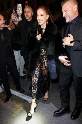 MFW Spring Summer 2027 Dolce & Gabbana dinner arrival MP MILAN, ITALY - SEPTEMBER 26: Jennifer Lopez arrives to Dolce and Gabbana after party during the Milan Fashion Week - Womenswear Spring Summer 2027 on September 24, 2026 in Milan, Italy. Photo by Marco Piovanotto Abacapress.com Milan Italy  Copyright: xPiovanottoxMarco ABACAx
