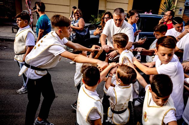 Children s procession with the ferculum of Maria SS.della Mercede at Capo PALERMO, ITALY - SEPTEMBER 26: Children carry a ferculum of Maria SS.della Mercede at Capo during a religious procession September 26, 2026, in Palermo, Italy. The procession of children carrying the ferculum of Maria SS.della Mercede at Capo district precedes tomorrow s procession in honor of Maria SS.della Mercede at Capo venerated in the Church of Santa Maria della Mercede at Al Capo district, and organized by the Confraternity of the Maria SS.della Mercede at Capo, founded in 1590. Palermo Italy Copyright: xStefanoxMontesix