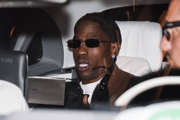 IPA89011574 - Milan, Celebrity Sightings During Milan Fashion Week: Women s Spring Summer 2027 Collection - Women s Fashion, Spring Summer 2027. Pictured: Travis Scott (American rapper) leaving the Armani Hotel on his way to the Bottega Veneta fashion show  Copyright: xAlessandroxBremecx xx IPA89011574