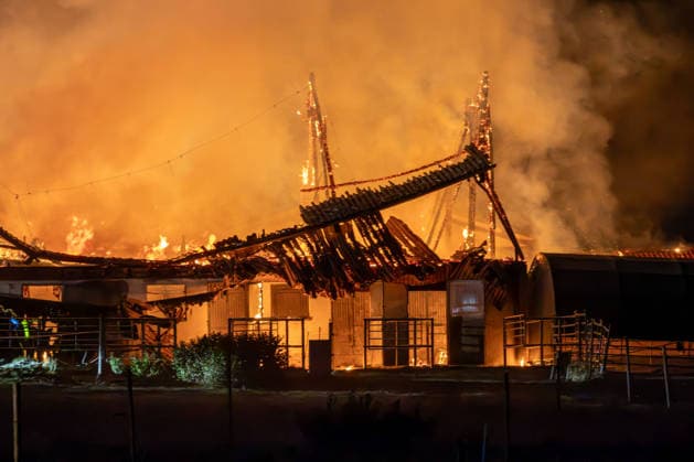 Flames Leaping from Equestrian Facility: Major Fire Near Tübingen-Pfrondorf; Large-Scale Operation on Saturday Evening in Tübingen-Pfrondorf An agric Copyright: x xonw-imagesx xDanielxKesslerx