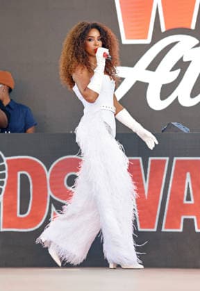 September 26, 2026, Atlanta, Georgia, USA: Kelly Rowland headlines and performs at the AIDS Walk Atlanta at Piedmont Park. Atlanta, Georgia. September 26, 2026 Atlanta USA  - ZUMAs380 20260926_zep_s380_064 Copyright: xDerekxStormx