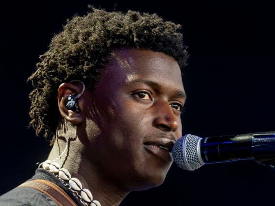 September 26, 2026, Virginia Beach, Virginia, USA: MON ROVIA performs at Farm Aid 2026. Through music and family farm produced food, and farmer presentations, this annual festival shines a spotlight on the critical need for family farms to succeed. Virginia Beach USA - ZUMAd155 20260926_znp_d155_017 Copyright: xSuexDorfmanx