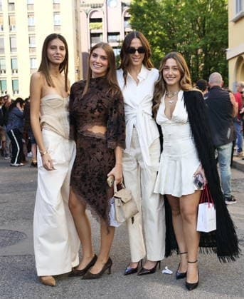 IPA89015063 - Milan, Milan Women s Fashion Week: Spring Summer 2026 2027 - Women s Fashion, Spring Summer 2026–2027, Laura Biagiotti fashion show - Pictured: Guest  Copyright: xLucaxPontix xLucaPonti IpaAgencyx IPA89015063