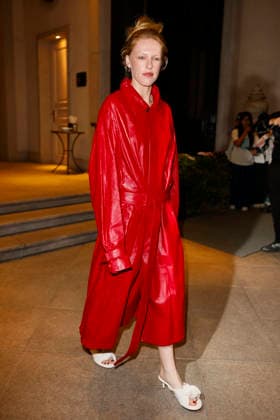 MFW Spring Summer 2027 Bottega Veneta leaving MP MILAN, ITALY - SEPTEMBER 26: Audrey Hobert leaves her hotel to attending Bottega Veneta fashion show during the Milan Fashion Week - Womenswear Spring Summer 2027 on September 24, 2026 in Milan, Italy. Photo by Marco Piovanotto Abacapress.com Milan Italy  Copyright: xPiovanottoxMarco ABACAx
