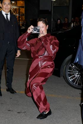 MFW Spring Summer 2027 Bottega Veneta leaving MP MILAN, ITALY - SEPTEMBER 26: Vicky Krieps leaves her hotel to attending Bottega Veneta fashion show during the Milan Fashion Week - Womenswear Spring Summer 2027 on September 24, 2026 in Milan, Italy. Photo by Marco Piovanotto Abacapress.com Milan Italy  Copyright: xPiovanottoxMarco ABACAx