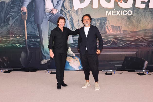 Digger Film Photocall in Mexico City (L-R) American actor Tom Cruise and Director Alejandro Gonzalez Inarritu attend the Digger Photocall at the Four Seasons Hotel Mexico Cityl on September 26, 2026 in Mexico City, Mexico. (Photo by Yamak Perea Eyepix Group) Copyright: xYamakxPerea xEyepixxGroupx YP_26092026_197888