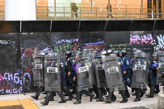 September 26, 2026: TO-45252-MEXICO , September 26, 2026. Parents of the 43 missing students from Ayotzinapa, joined by activist groups and members of civil society, marched along the Mexican capital& 039;s main avenues to demand that the government investigate the whereabouts of the students from the Isidro Burgos rural school in Iguala, Guerrero. Today in Mexico City. Clasos.com.mx - ZUMAcs4_ 20260926_faa_cs4_084 Copyright: xJavierxLiraxOterox