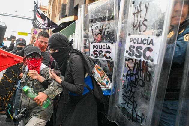 September 26, 2026: TO-45252-MEXICO , September 26, 2026. Parents of the 43 missing students from Ayotzinapa, joined by activist groups and members of civil society, marched along the Mexican capital& 039;s main avenues to demand that the government investigate the whereabouts of the students from the Isidro Burgos rural school in Iguala, Guerrero. Today in Mexico City. Clasos.com.mx - ZUMAcs4_ 20260926_faa_cs4_078 Copyright: xJavierxLiraxOterox