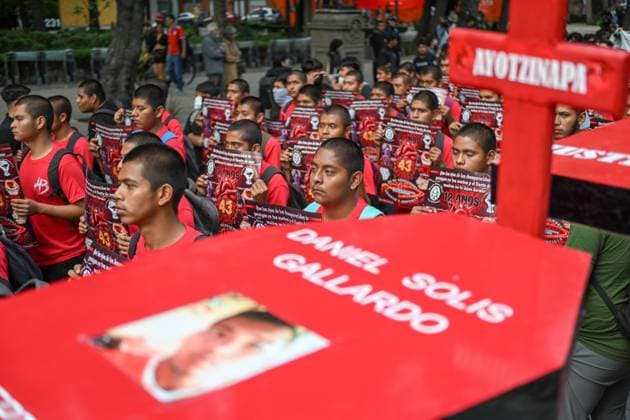 September 26, 2026: TO-45252-MEXICO , September 26, 2026. Parents of the 43 missing students from Ayotzinapa, joined by activist groups and members of civil society, marched along the Mexican capital& 039;s main avenues to demand that the government investigate the whereabouts of the students from the Isidro Burgos rural school in Iguala, Guerrero. Today in Mexico City. Clasos.com.mx - ZUMAcs4_ 20260926_faa_cs4_071 Copyright: xJavierxLiraxOterox