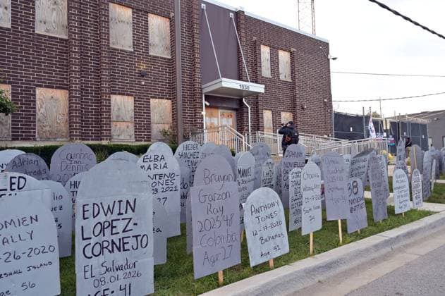 Symbolic tombstones line Broadview detention center lawn for immigrant rights vigil in Illinois BROADVIEW, ILLINOIS, UNITED STATES - SEPTEMBER 26: Symbolic tombstones displaying the names, ages, countries of origin, and dates of death of immigrants who died in U.S. immigration custody line the lawn outside the Broadview Detention Center at 1930 Beach St on September 26, 2026, in Broadview, Illinois, United States. Activists gathered for a Candlelight Vigil for Human Rights marking the one-year anniversary of community mobilization against the ICE Midway Blitz operation in the Chicago area, advocating for dignity and justice for immigrants. Jacek Boczarski Anadolu Illinois United States. Editorial use only. Please get in touch for any Copyright: x2026xAnadoluxJacekxBoczarskix