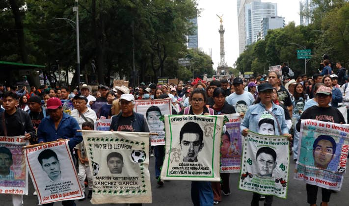 September 26, 2026, Mexico City, Mexico City, mexico: Parents of the 43 Ayotzinapa student-teachers are leading the march marking 12 years since the students disappearance. Chanting They were taken alive, we want them back alive! and carrying photographs of the students, hundreds of people are marching from the Angel of Independence to the ZoÂ³calo. Mexico City mexico - ZUMAt178 20260926_zip_t178_012 Copyright: xNadiaxTecuapetlax