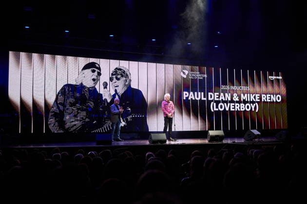 September 26, 2026, Toronto, On, Canada: Paul Dean of Loverboy speaks after being inducted into the Canadian Songwriters Hall of Fame on stage in Toronto, on Saturday, Sept. 26, 2026. Toronto Canada  - ZUMAc35_ 20260926_zaf_c35_147 Copyright: xSammyxKoganx