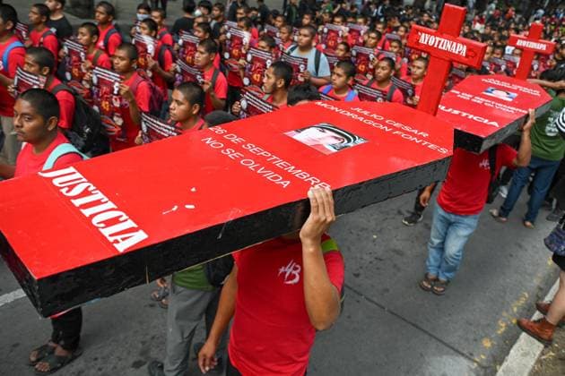 September 26, 2026: TO-45252-MEXICO , September 26, 2026. Parents of the 43 missing students from Ayotzinapa, joined by activist groups and members of civil society, marched along the Mexican capital& 039;s main avenues to demand that the government investigate the whereabouts of the students from the Isidro Burgos rural school in Iguala, Guerrero. Today in Mexico City. Clasos.com.mx - ZUMAcs4_ 20260926_faa_cs4_062 Copyright: xJavierxLiraxOterox