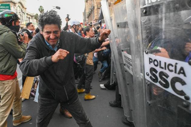 September 26, 2026: TO-45252-MEXICO , September 26, 2026. Parents of the 43 missing students from Ayotzinapa, joined by activist groups and members of civil society, marched along the Mexican capital& 039;s main avenues to demand that the government investigate the whereabouts of the students from the Isidro Burgos rural school in Iguala, Guerrero. Today in Mexico City. Clasos.com.mx - ZUMAcs4_ 20260926_faa_cs4_055 Copyright: xJavierxLiraxOterox
