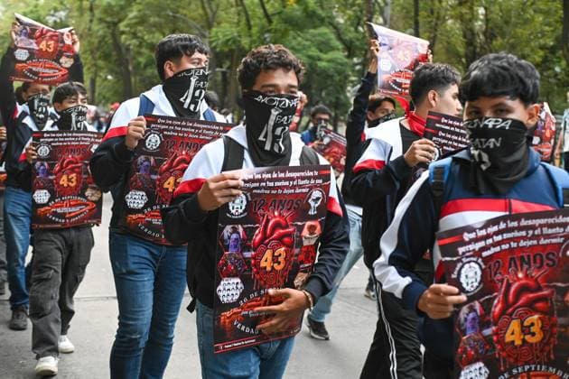 September 26, 2026: TO-45252-MEXICO , September 26, 2026. Parents of the 43 missing students from Ayotzinapa, joined by activist groups and members of civil society, marched along the Mexican capital& 039;s main avenues to demand that the government investigate the whereabouts of the students from the Isidro Burgos rural school in Iguala, Guerrero. Today in Mexico City. Clasos.com.mx - ZUMAcs4_ 20260926_faa_cs4_035 Copyright: xJavierxLiraxOterox