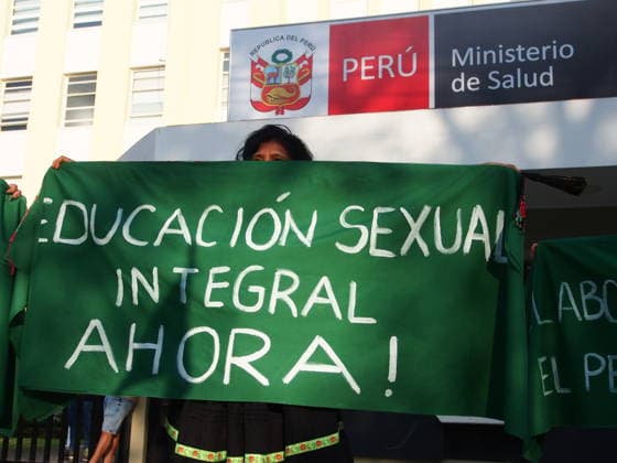 September 26, 2026, Lima, Lima, Peru: Comprehensive Sex Education Now reads a banner in front of the Ministry of Health when on International Safe Abortion Day hundreds of women, wearing green scarf, carry out a demonstration demanding legal, safe, and free abortion in Peru, as part of the comprehensive health of girls, adolescents, women, and anyone with the possibility of gestating. Abortion in Peru, a conservative country, is illegal and punishable Lima Peru - ZUMAg240 20260926_zip_g240_023 Copyright: xCarlosxGarciaxGranthonx