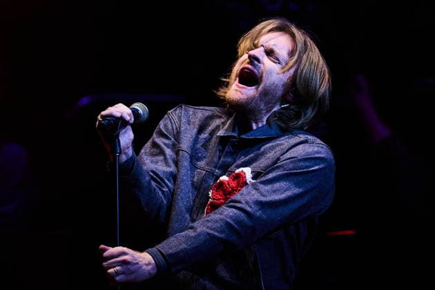 September 26, 2026, Toronto, On, Canada: FINNEAS performs after inducting Leslie Feist into the Canadian Songwriters Hall of Fame on stage in Toronto, on Saturday, Sept. 26, 2026. Toronto Canada  - ZUMAc35_ 20260926_zaf_c35_164 Copyright: xSammyxKoganx