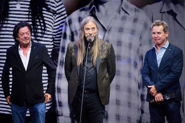 September 26, 2026, Toronto, On, Canada: Paul Langlois, left to right, Rob Baker and Gord Sinclair of The Tragically Hip speak after being inducted into the Canadian Songwriters Hall of Fame on stage in Toronto, on Saturday, Sept. 26, 2026. Toronto Canada  - ZUMAc35_ 20260926_zaf_c35_182 Copyright: xSammyxKoganx