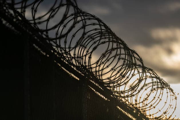 September 26, 2026, Broadview, Illinois, USA: Razor wire on the fence of the Broadview ICE Detention Center, one year after Operation Midway Blitz in Chicagoland Broadview USA - ZUMAr170 20260926_znp_r170_001 Copyright: xChrisxRihax
